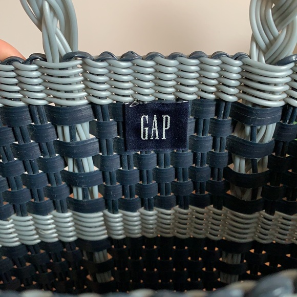 Y2K GAP Woven Plastic Hand/Basket Bag - Picture 3 of 4